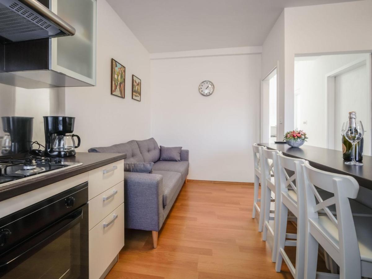 Apartment Lucija By Interhome มาทุลยี ภายนอก รูปภาพ